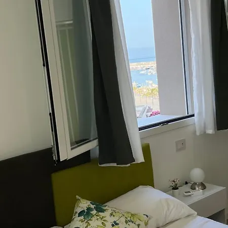 Perla Sul Mare - A 50m Dalla Con Wi-fi & Parcheggio